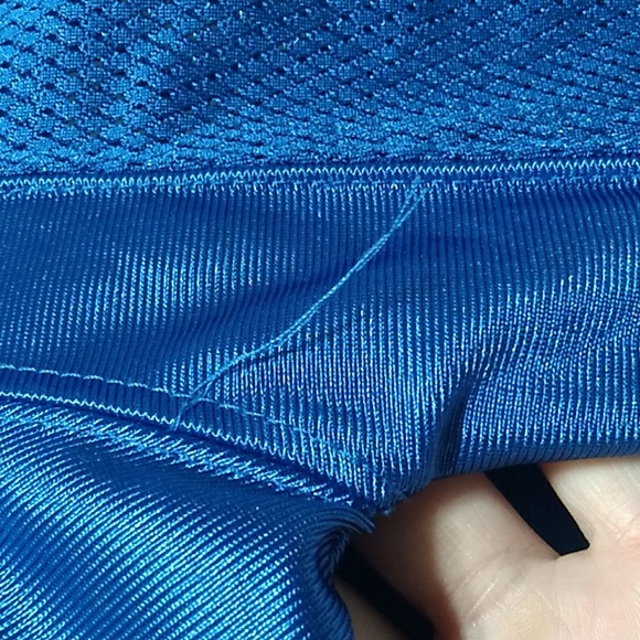 SALE! HTF! NWOT NCAA Kentucky Wildcats #12 Jersey Sz.M - Picture 10 of 12